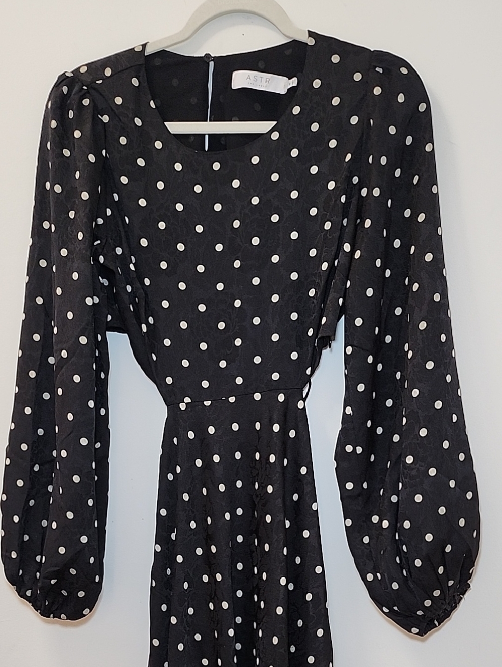 ASTR the Label Women's Quinn Polka-Dot Cutout Maxi Dress Size Meduim - Picture 10 of 16